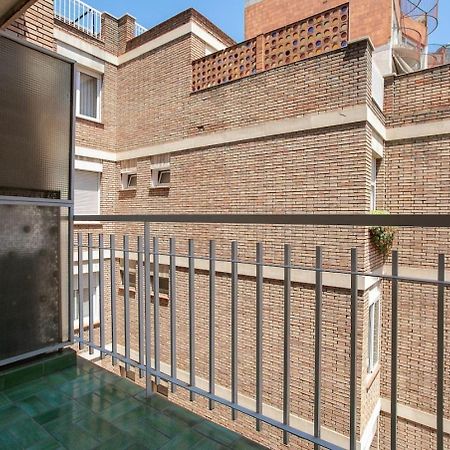 Appartamento Live Like A Local In Bcn Barcellona Esterno foto