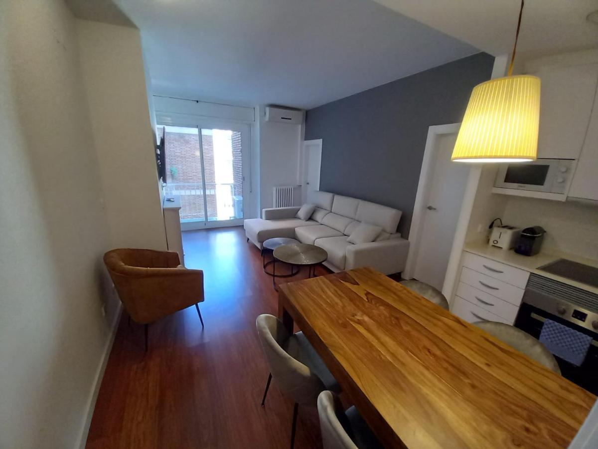 Appartamento Live Like A Local In Bcn Barcellona Esterno foto