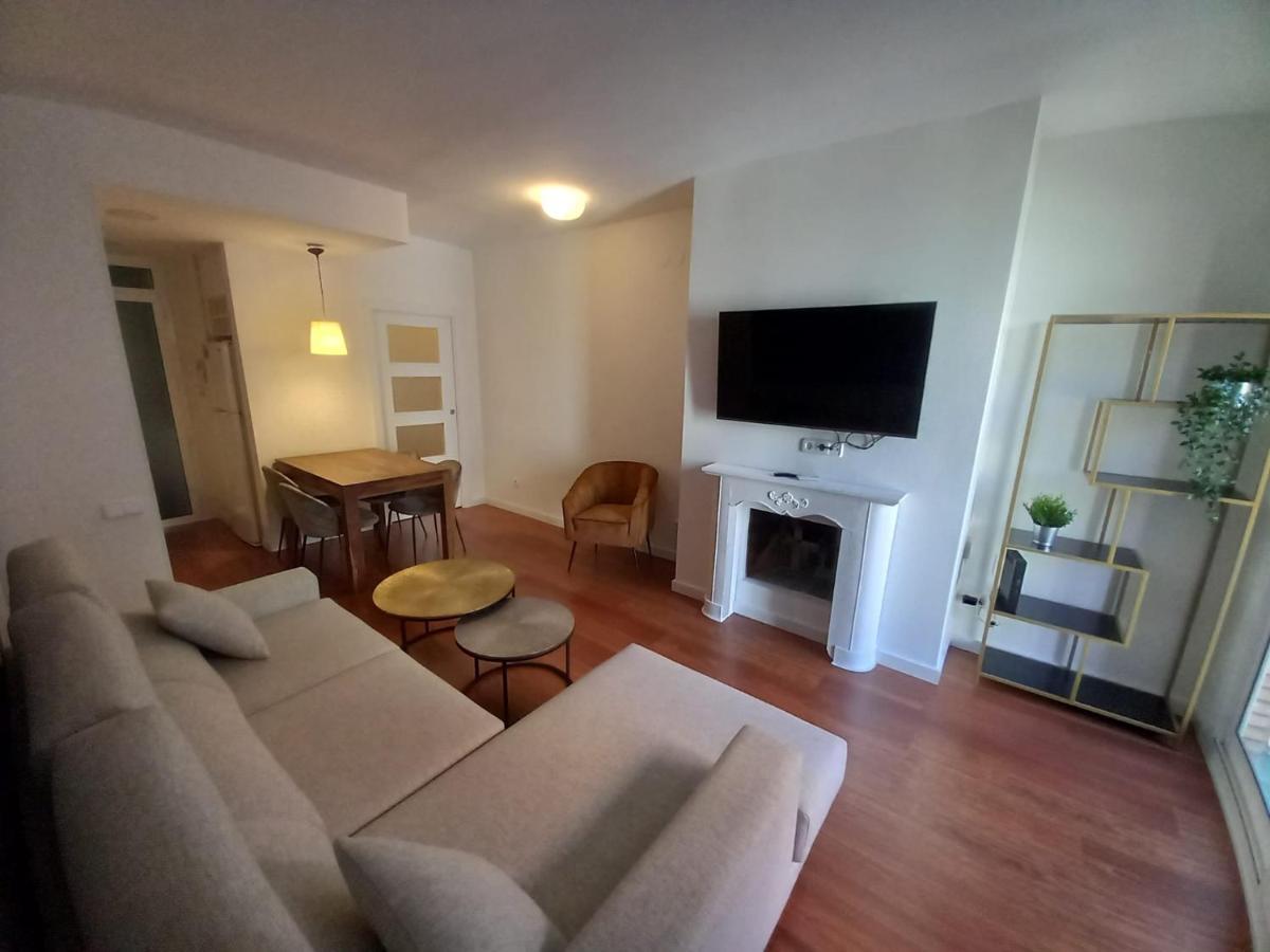 Appartamento Live Like A Local In Bcn Barcellona Esterno foto