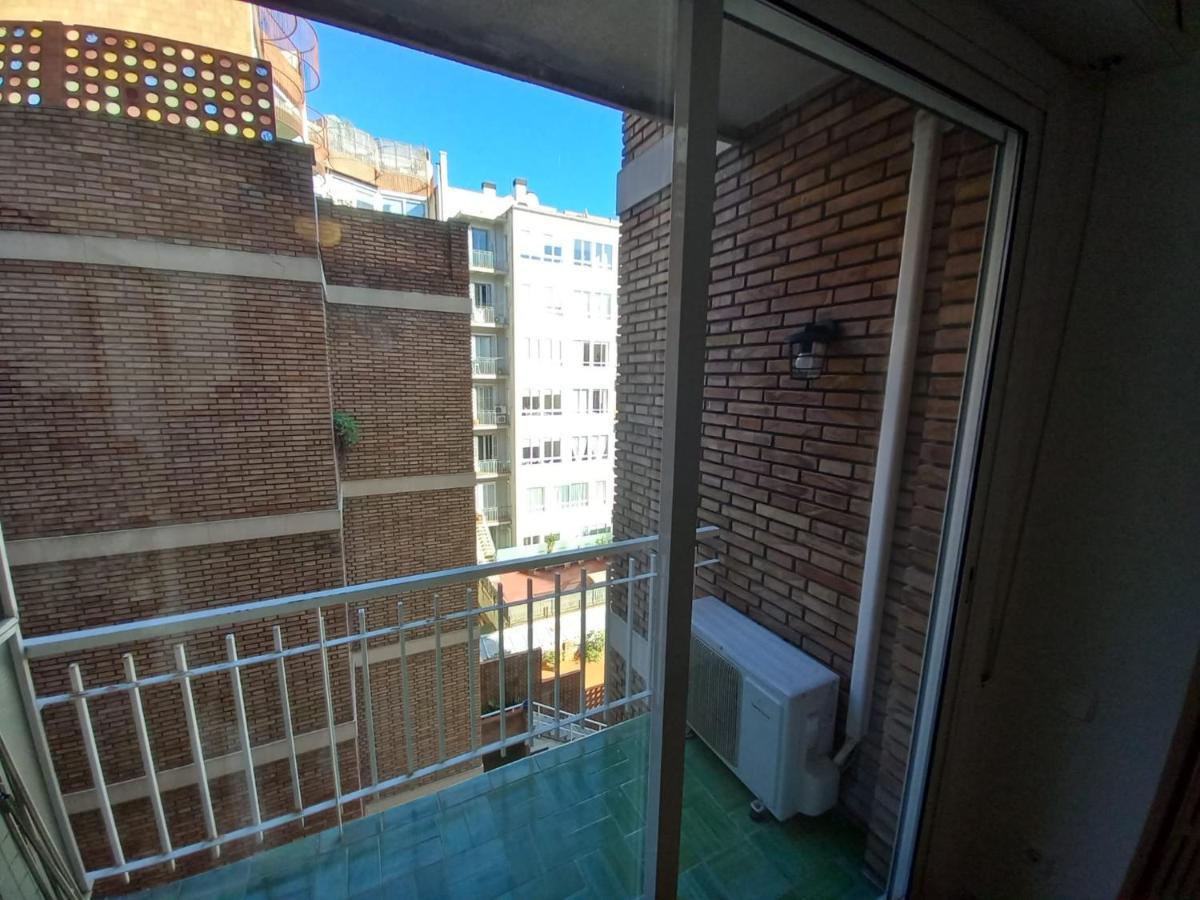 Appartamento Live Like A Local In Bcn Barcellona Esterno foto